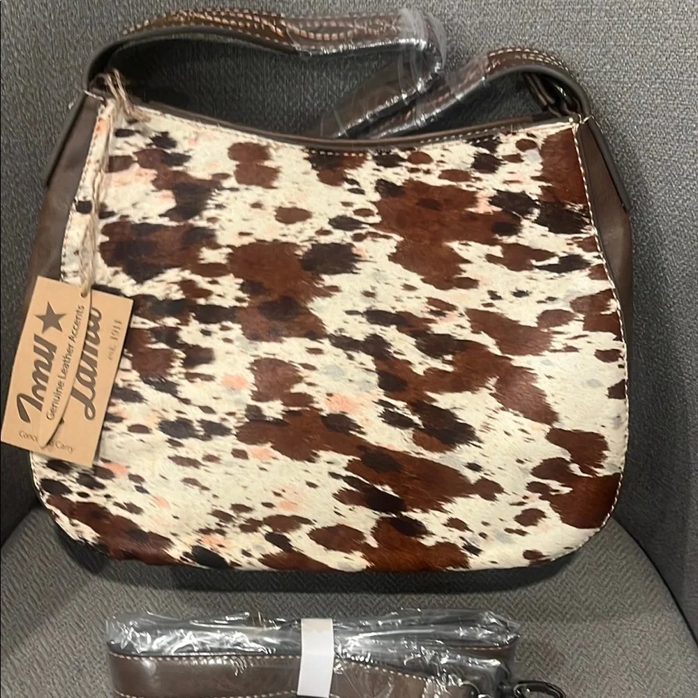 TONY LAMA COWHIDE LEATHER CONCEALED BAG - Picture 1 of 12